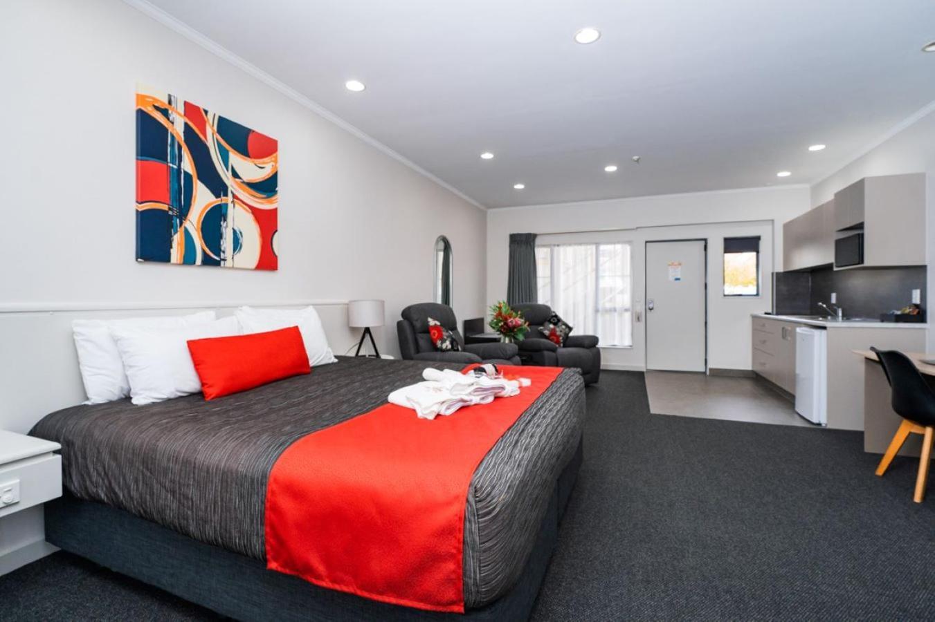Aubyn Court Spa Motel Palmerston North Extérieur photo